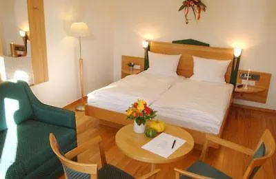 Hotel Weingutshotel St. Michael Wintrich