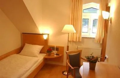 Weingutshotel St. Michael 3*